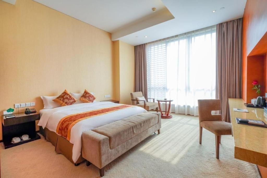 Suzhou Phoenix Hotspring Resort Zhangjiagang Exterior photo